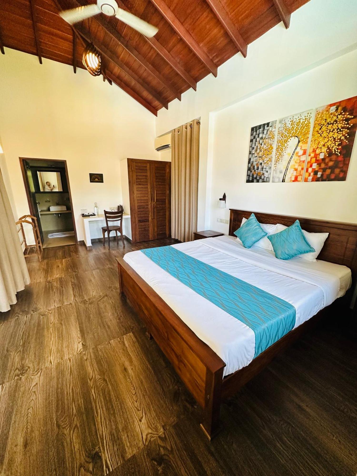 Green Parrot Beach Resort Tangalle Pokoj fotografie